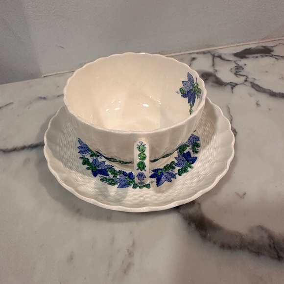 Floral Teacup and Saucer Set - Picture 6 of 7